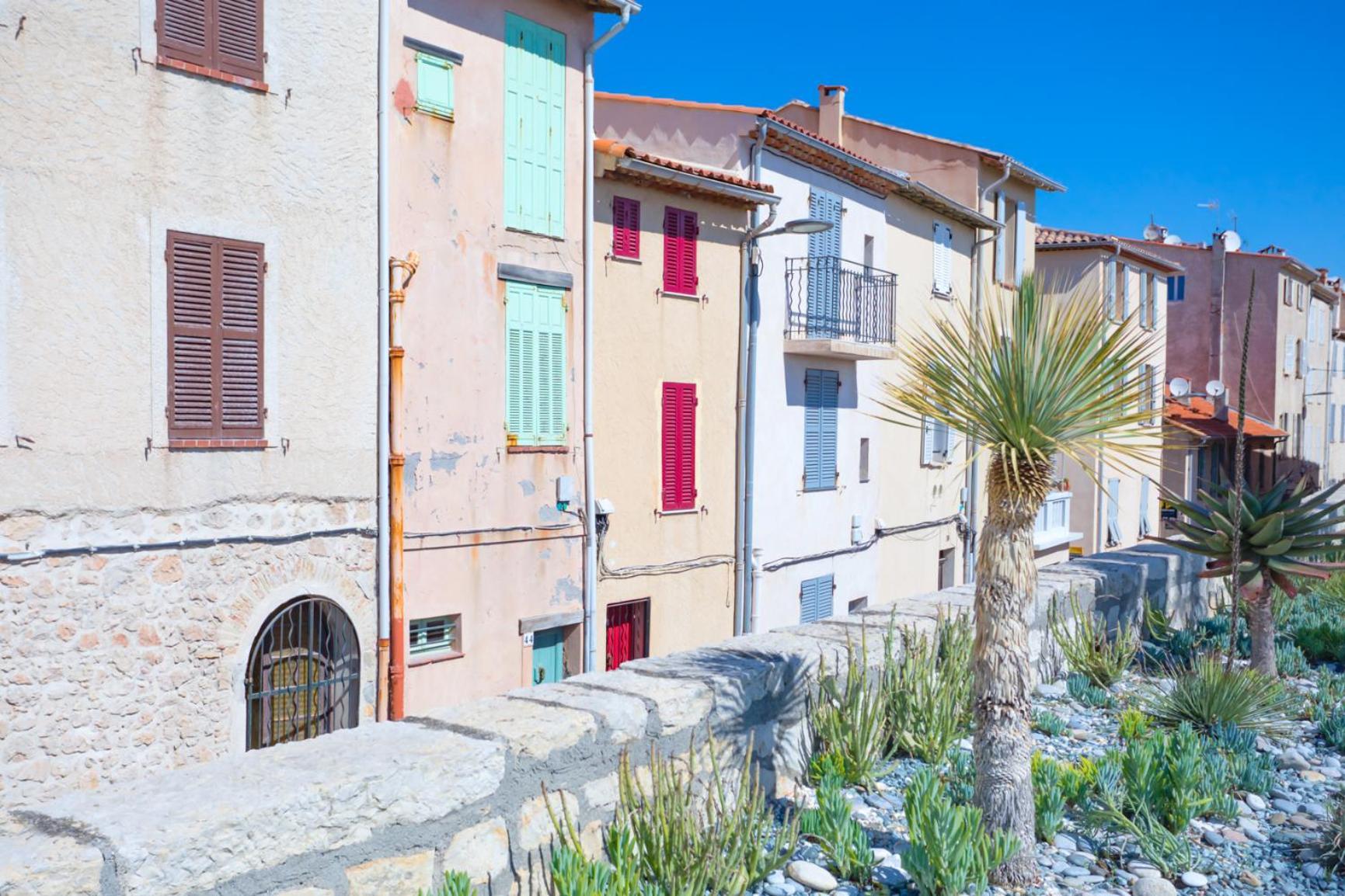 Apartment A8 - 2 Bdr Duplex Remparts Heart Of Old *